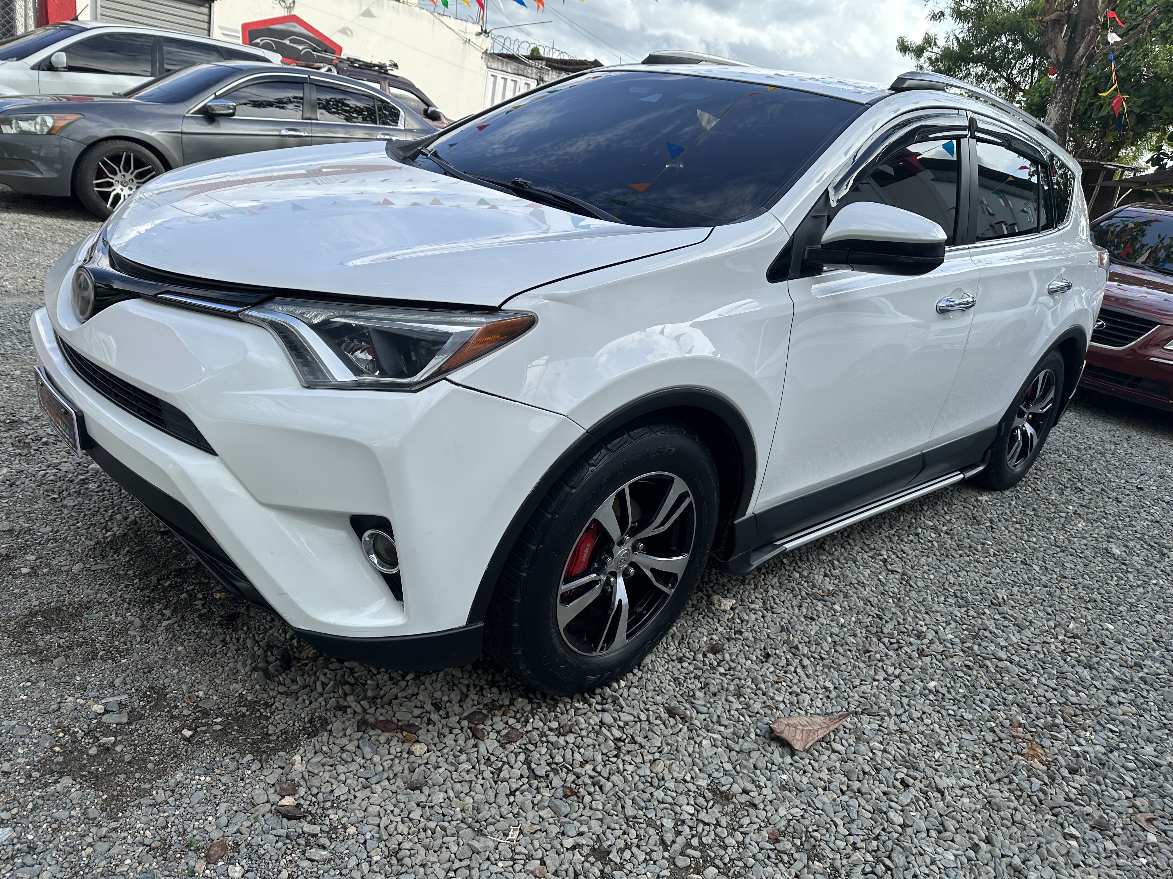 2017 TOYOTA Rav4 2